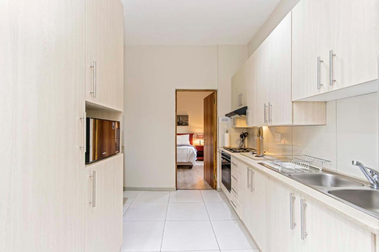Dunton Guest House Йоганнесбурґ Екстер'єр фото
