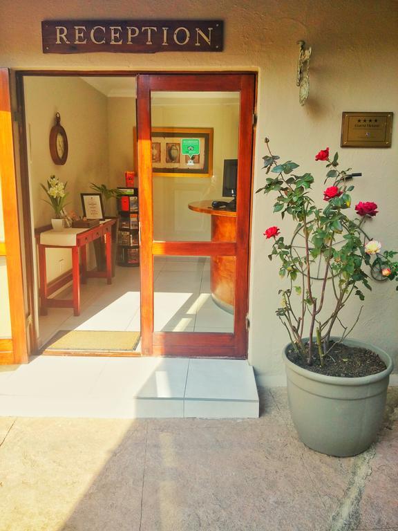 Dunton Guest House Йоганнесбурґ Екстер'єр фото