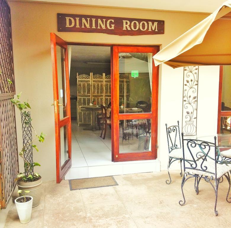 Dunton Guest House Йоганнесбурґ Екстер'єр фото
